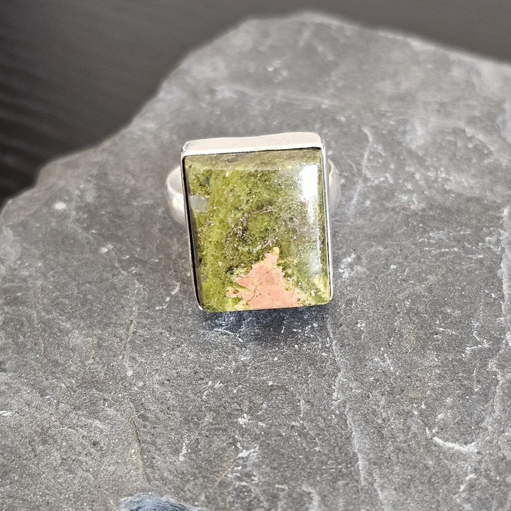 Vintage Green and Pink Stone Rectangular Ring